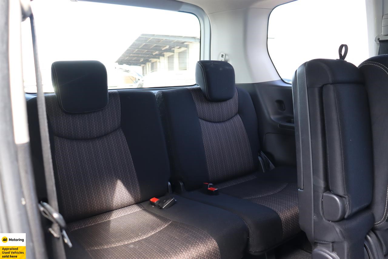 2015 Nissan Serena