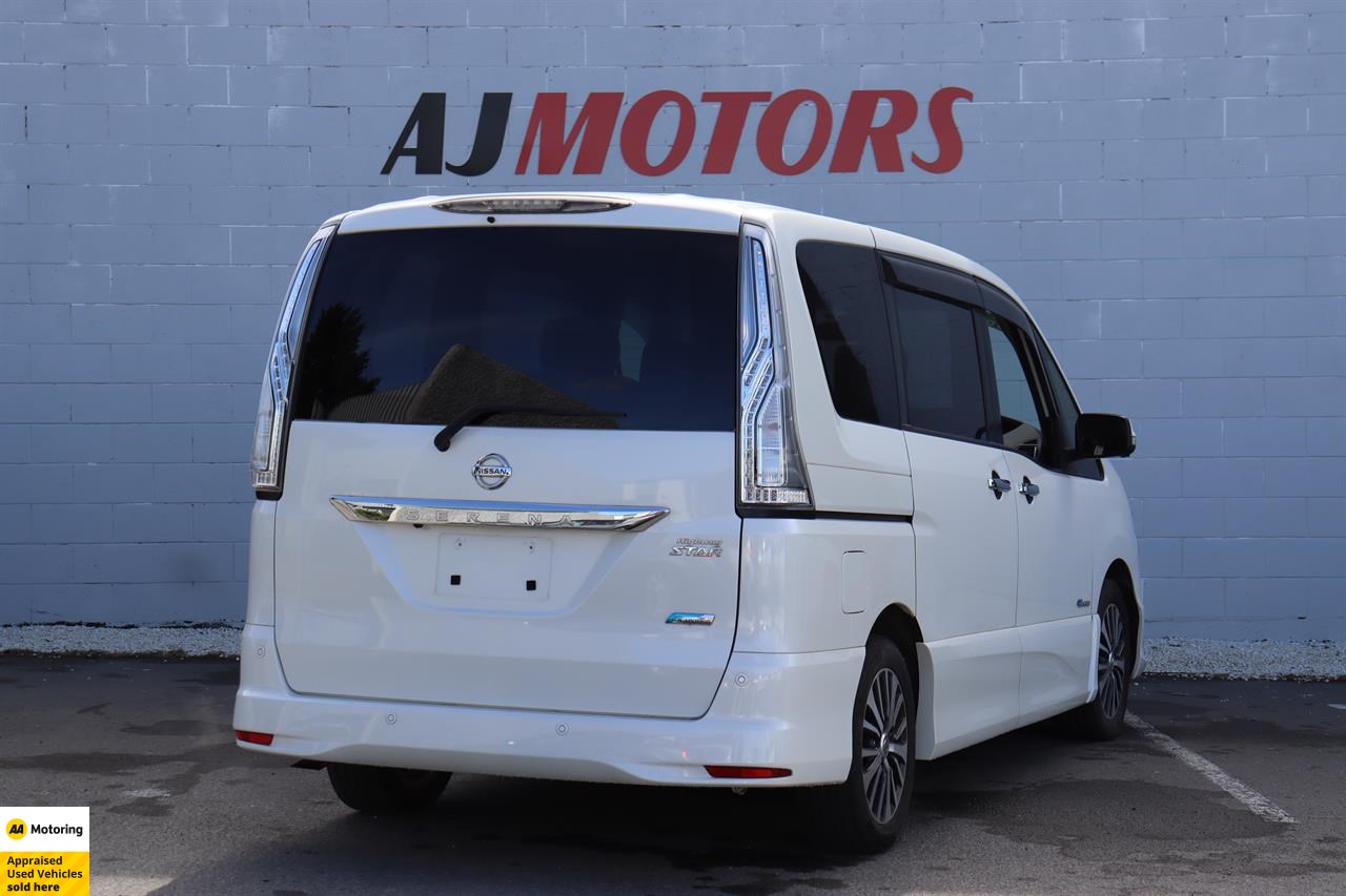 2015 Nissan Serena