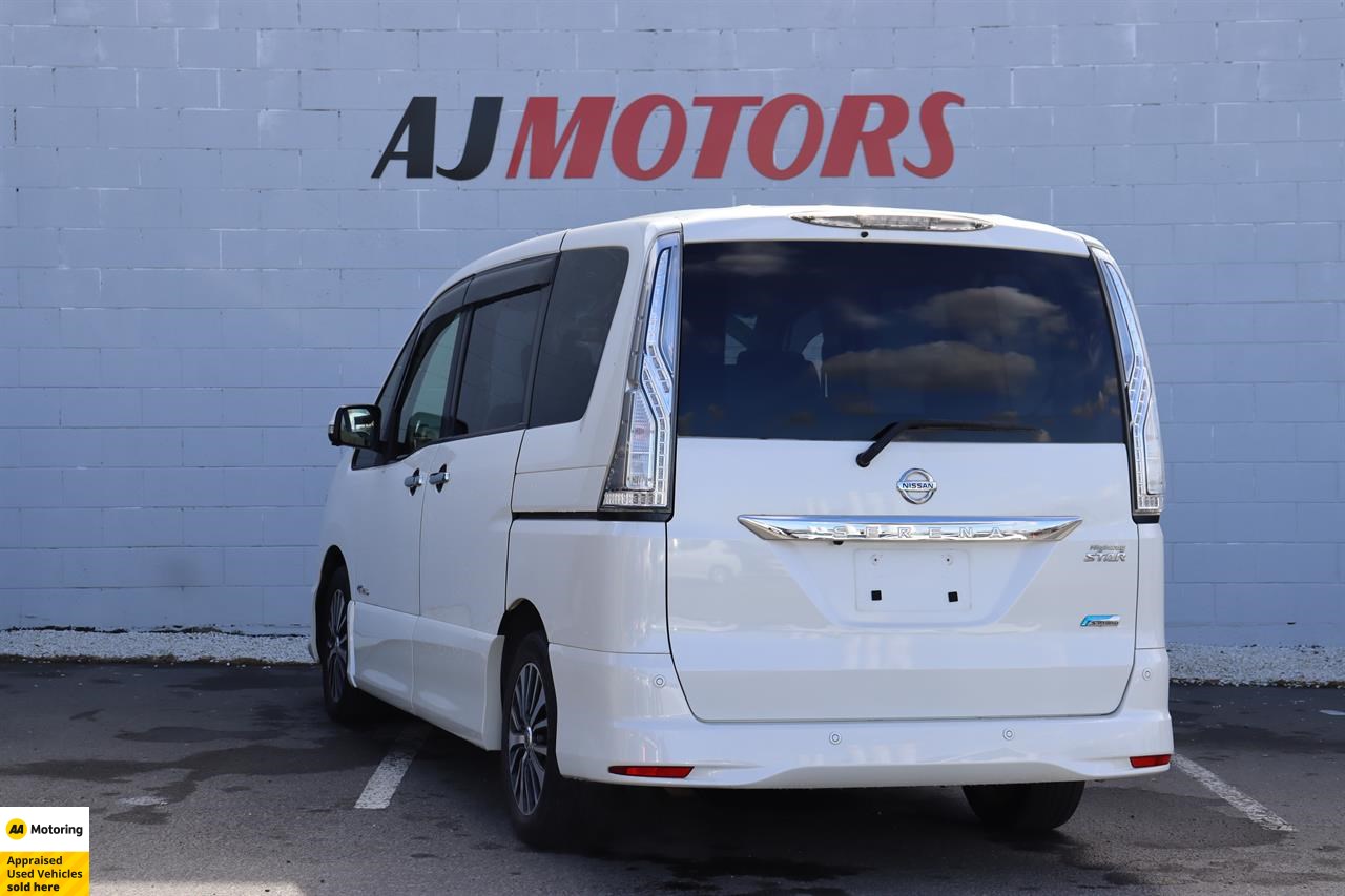 2015 Nissan Serena