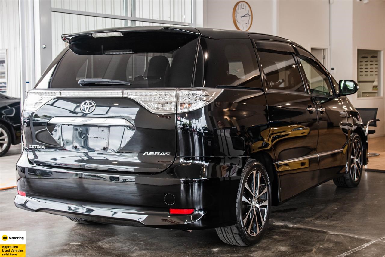 2015 Toyota Estima