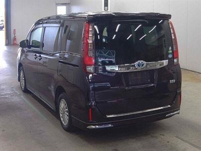 2014 Toyota Noah - Thumbnail