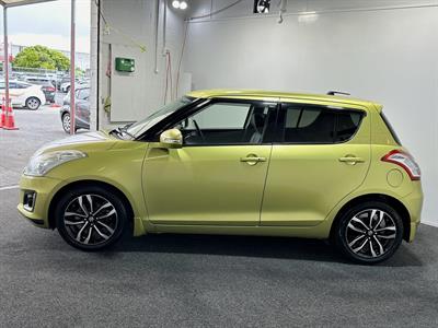 2015 Suzuki Swift - Thumbnail