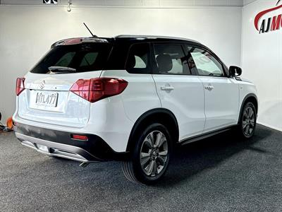 2020 Suzuki Vitara - Thumbnail