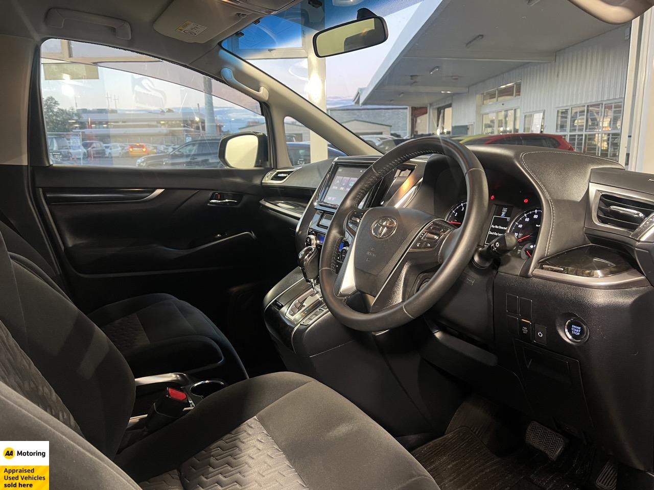 2015 Toyota Vellfire