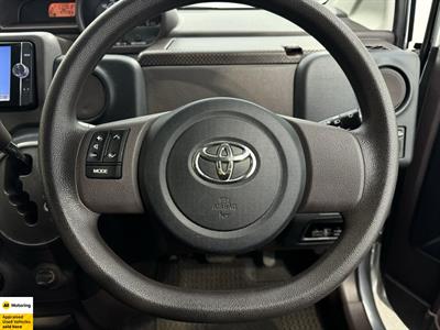 2014 Toyota Spade - Thumbnail