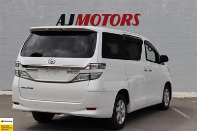 2013 Toyota Vellfire - Thumbnail