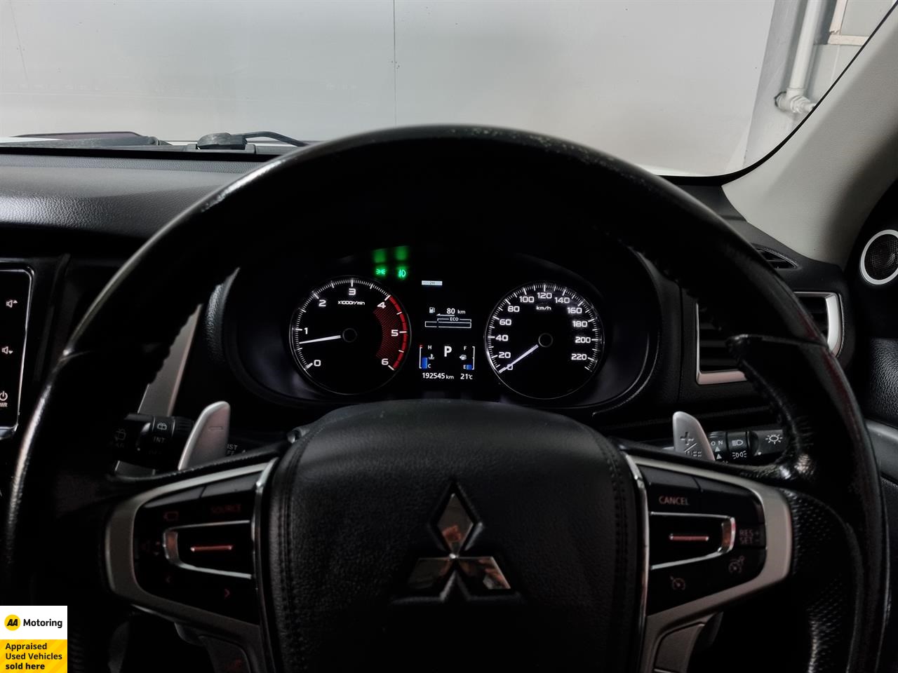 2015 Mitsubishi Pajero Sport