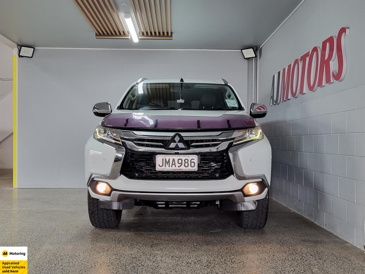 2015 Mitsubishi Pajero Sport