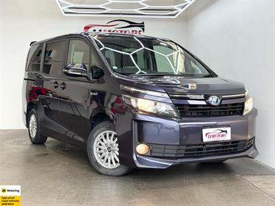 2014 Toyota Voxy