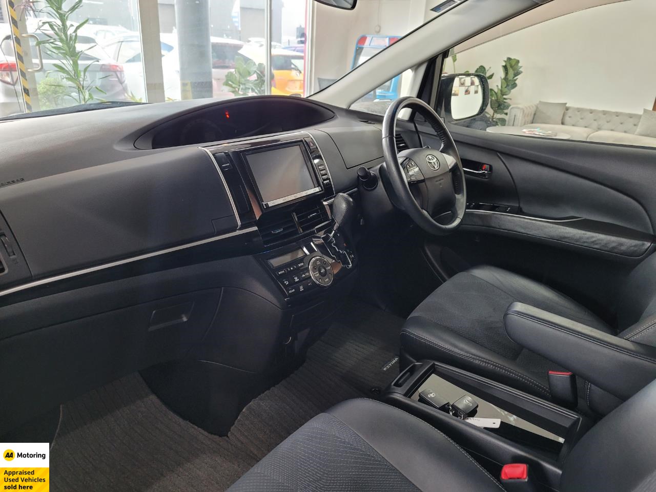 2015 Toyota Estima