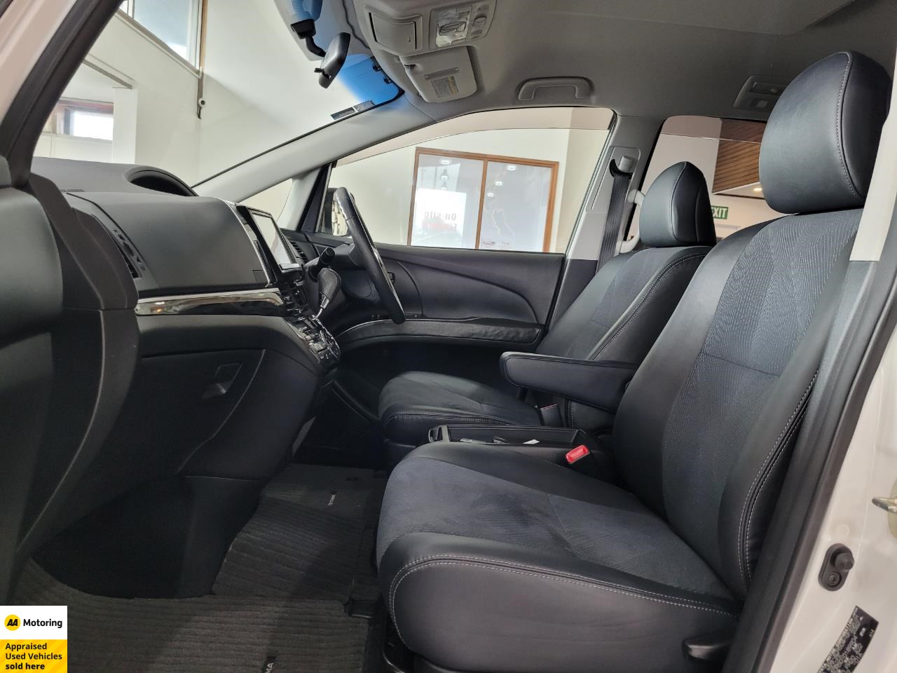 2015 Toyota Estima