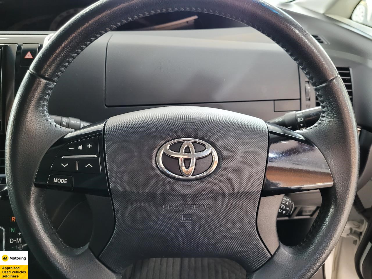 2015 Toyota Estima