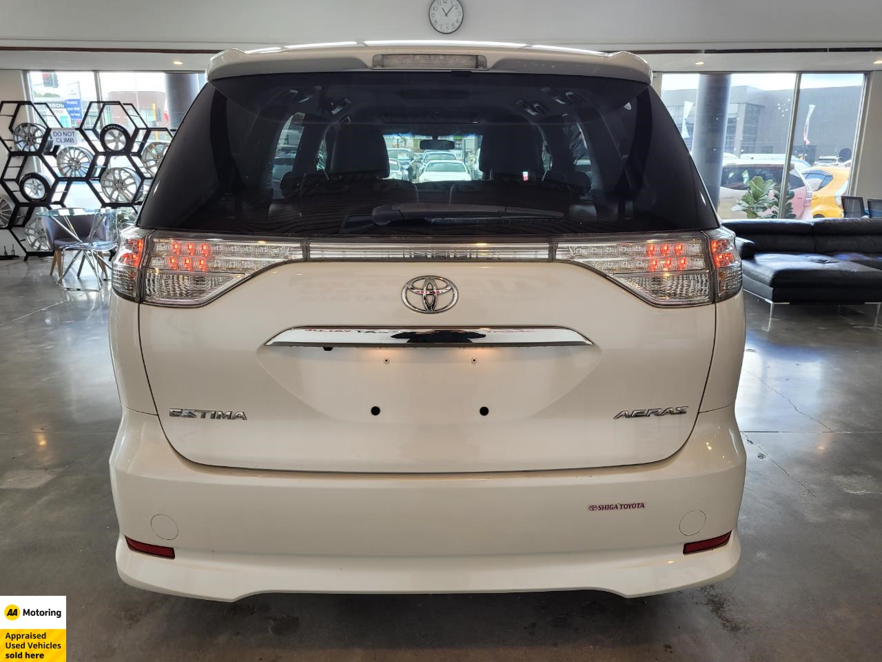 2015 Toyota Estima