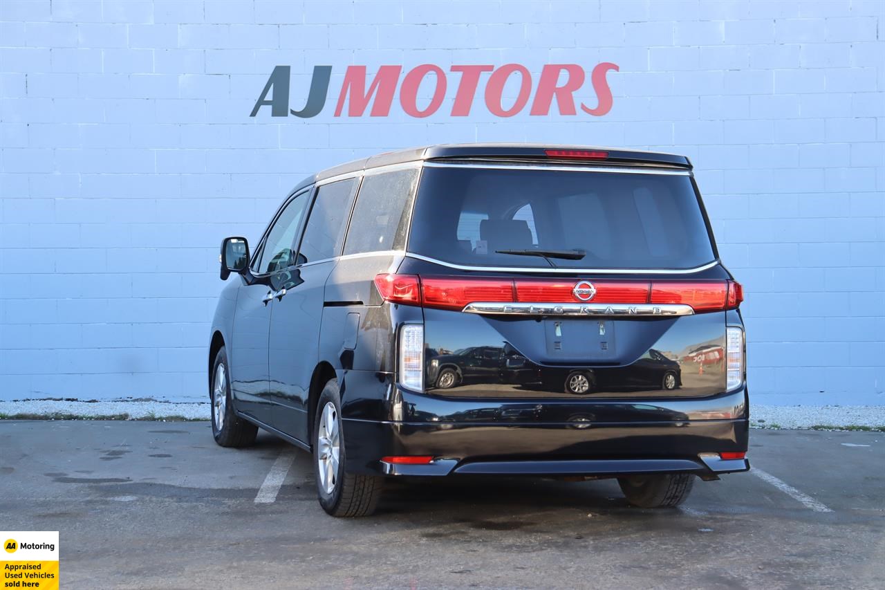 2015 Nissan Elgrand