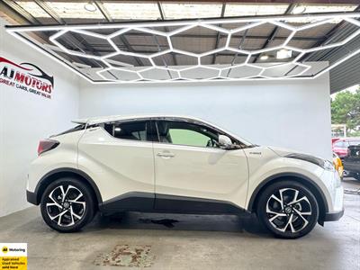 2017 Toyota C-HR - Thumbnail