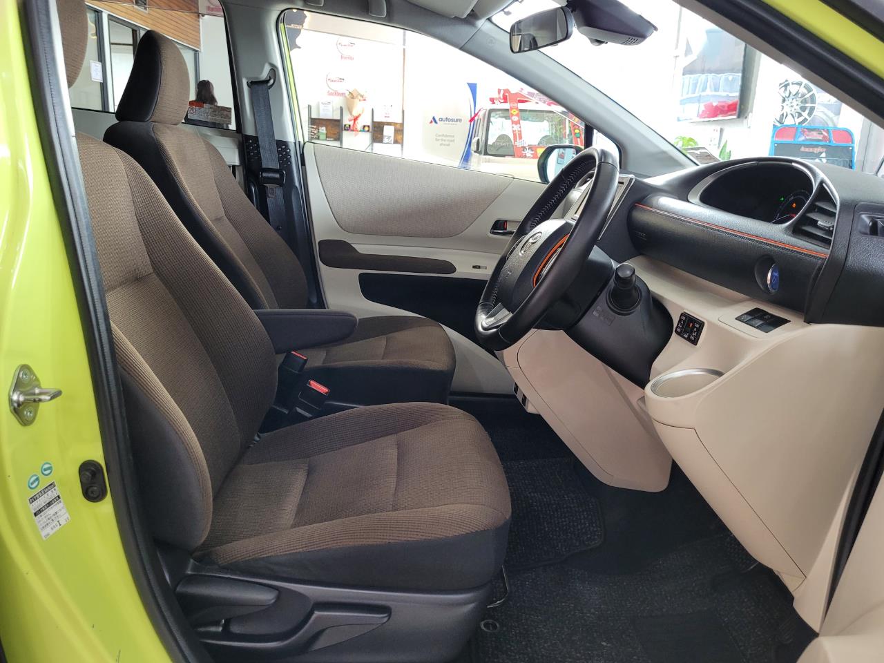 2015 Toyota Sienta