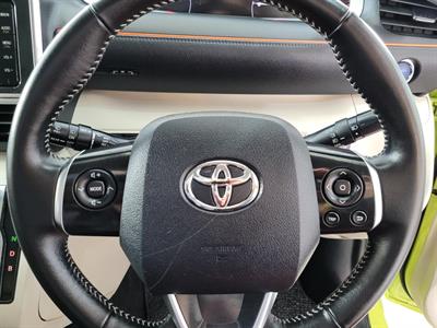 2015 Toyota Sienta - Thumbnail