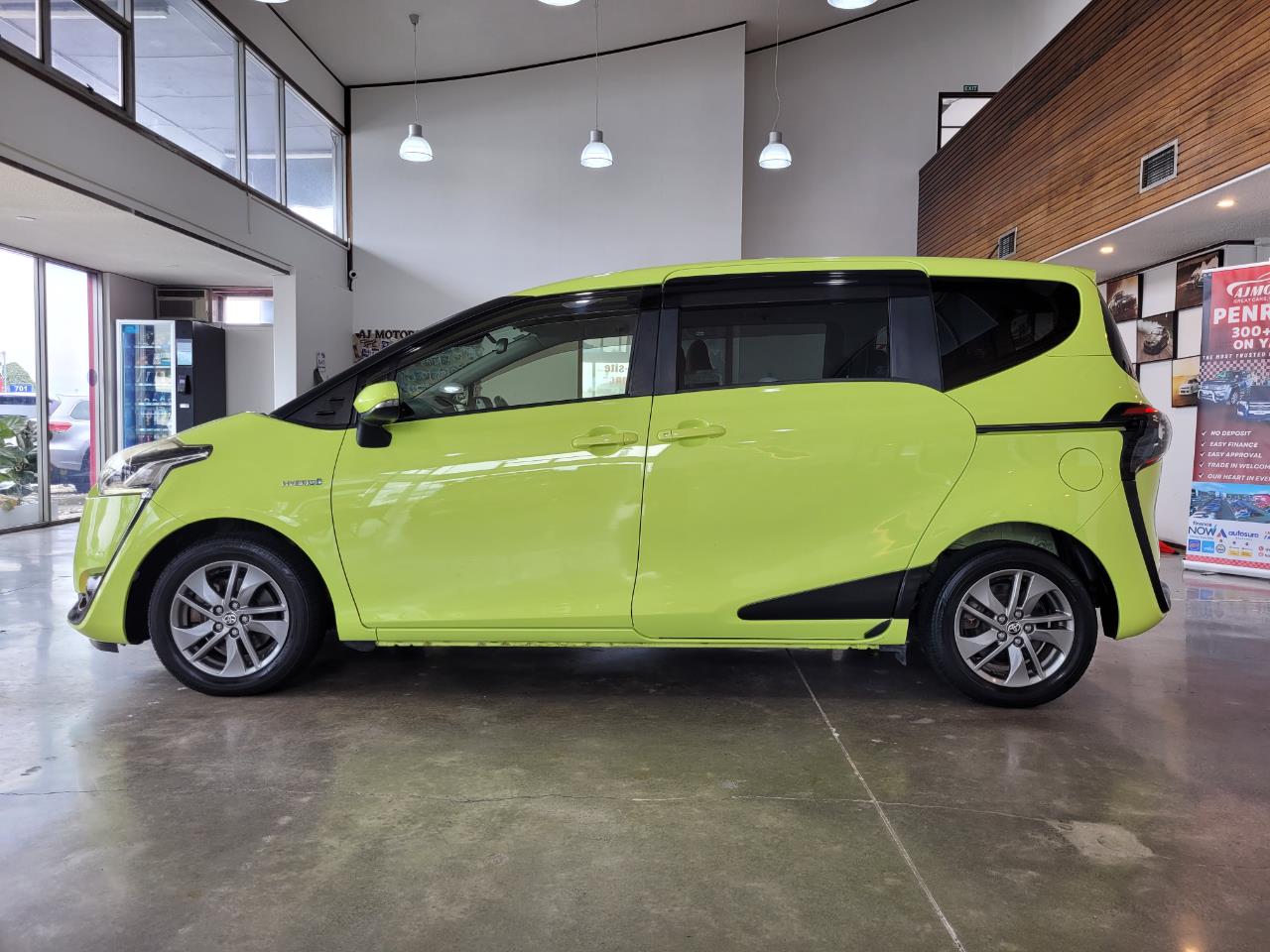 2015 Toyota Sienta