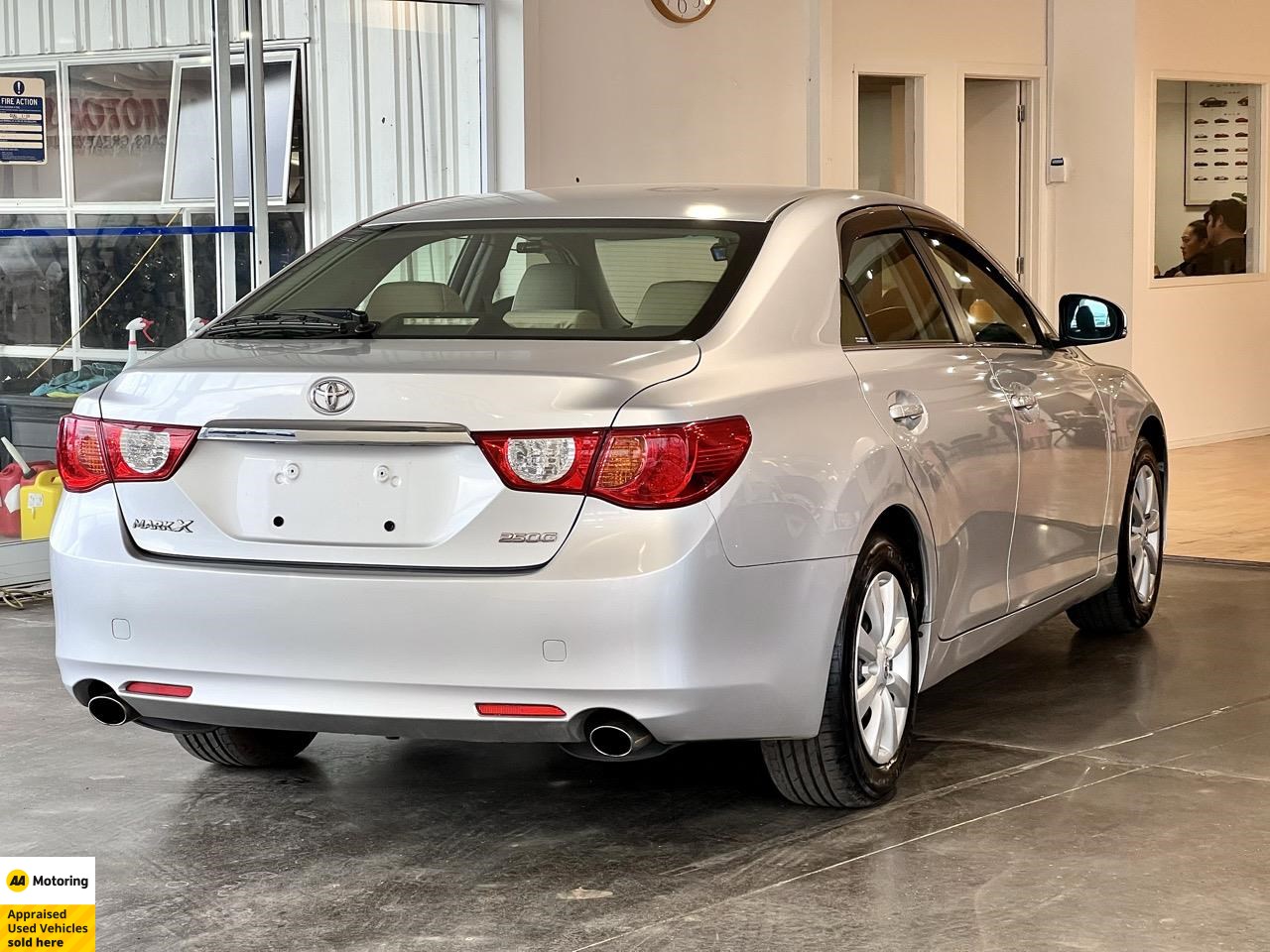 2012 Toyota Mark-X