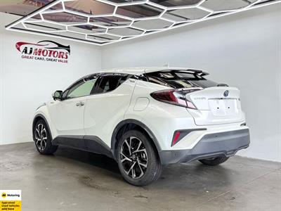 2018 Toyota C-HR - Thumbnail