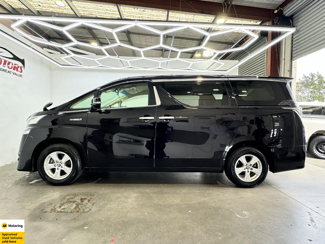 2015 Toyota Vellfire