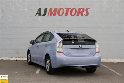 2009 Toyota Prius - Thumbnail