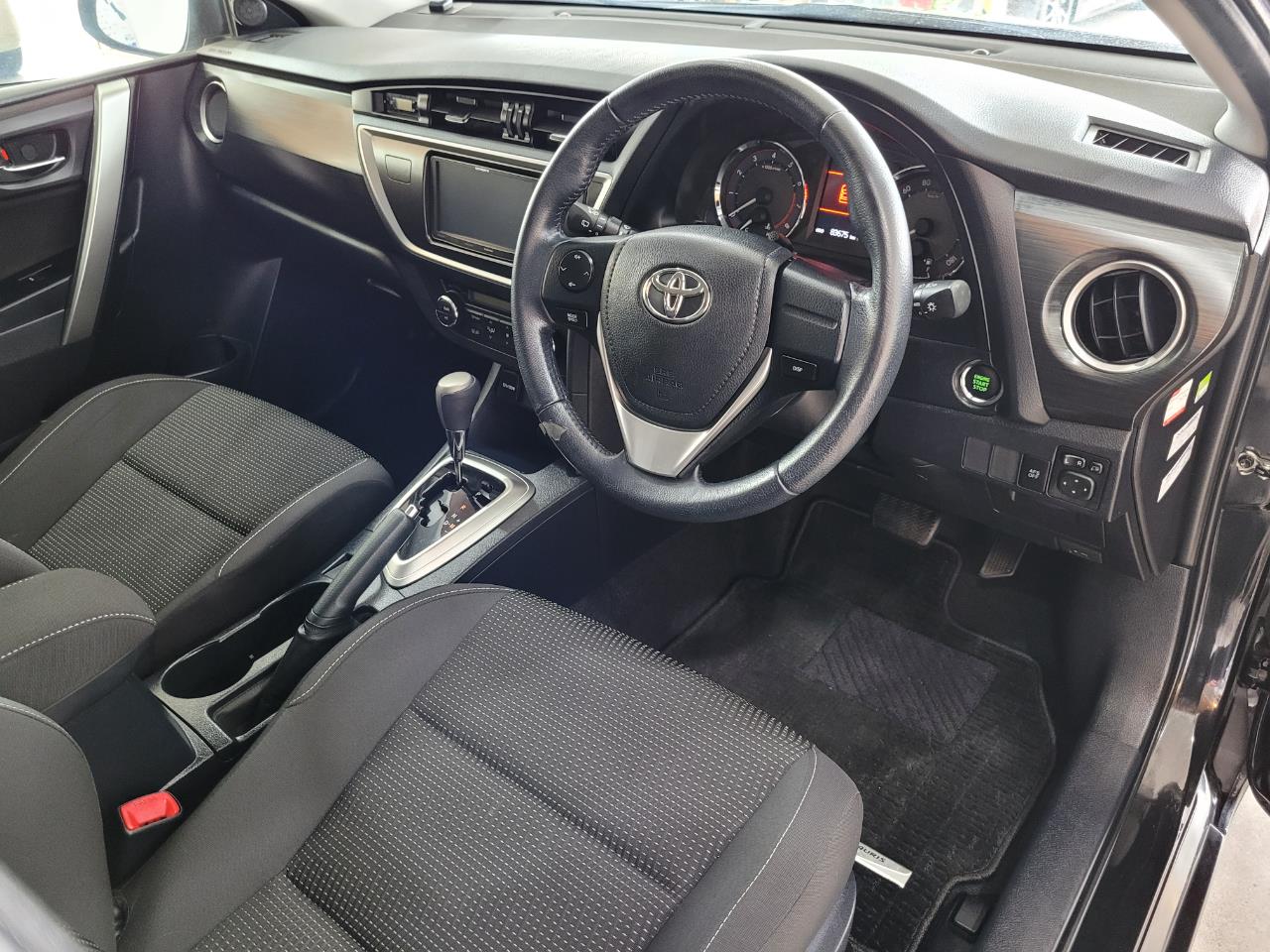 2013 Toyota Auris