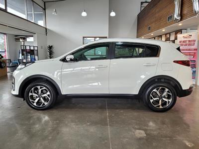 2020 Kia Sportage - Thumbnail