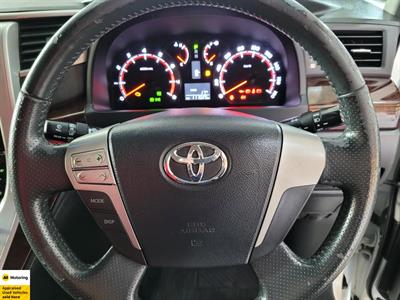 2013 Toyota Vellfire - Thumbnail