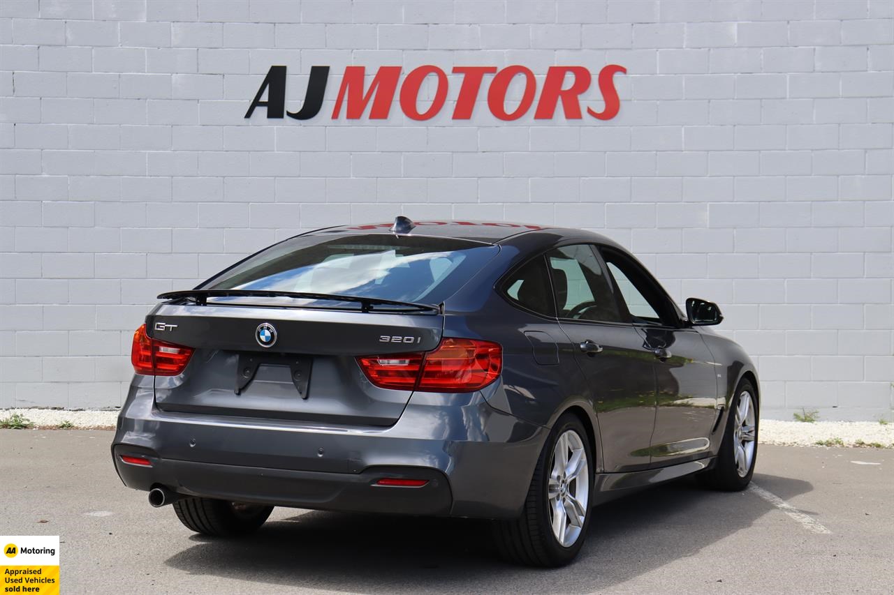 2014 BMW 320i