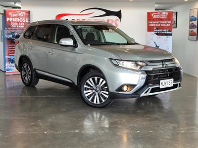 2021 Mitsubishi Outlander - Thumbnail