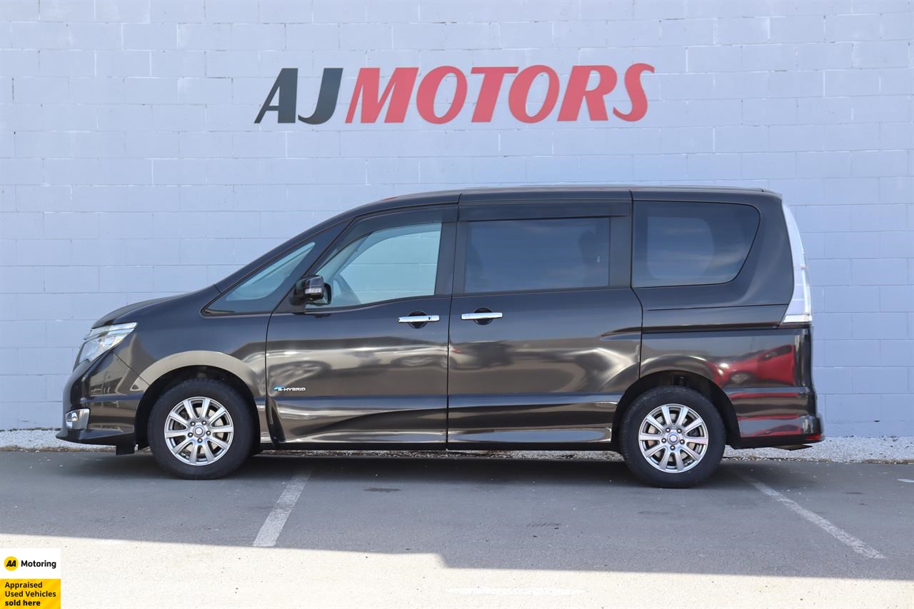 2015 Nissan Serena