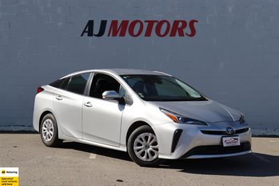 2021 Toyota Prius - Thumbnail