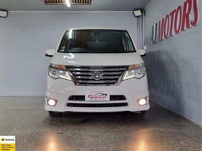 2015 Nissan Serena - Thumbnail