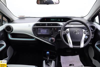 2012 Toyota Aqua - Thumbnail