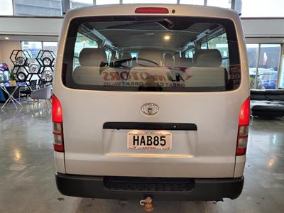 2013 Toyota Hiace - Thumbnail