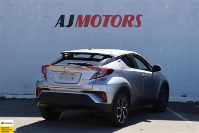 2019 Toyota C-HR - Thumbnail