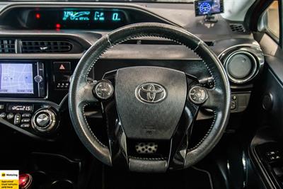 2014 Toyota Aqua - Thumbnail