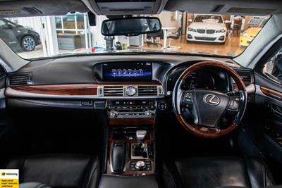 2015 Lexus LS 600 - Thumbnail