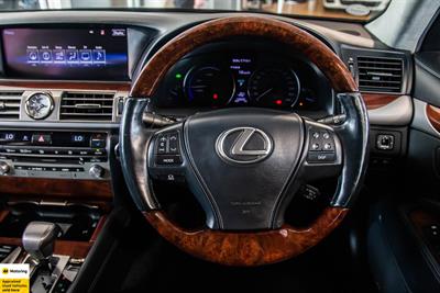 2015 Lexus LS 600 - Thumbnail