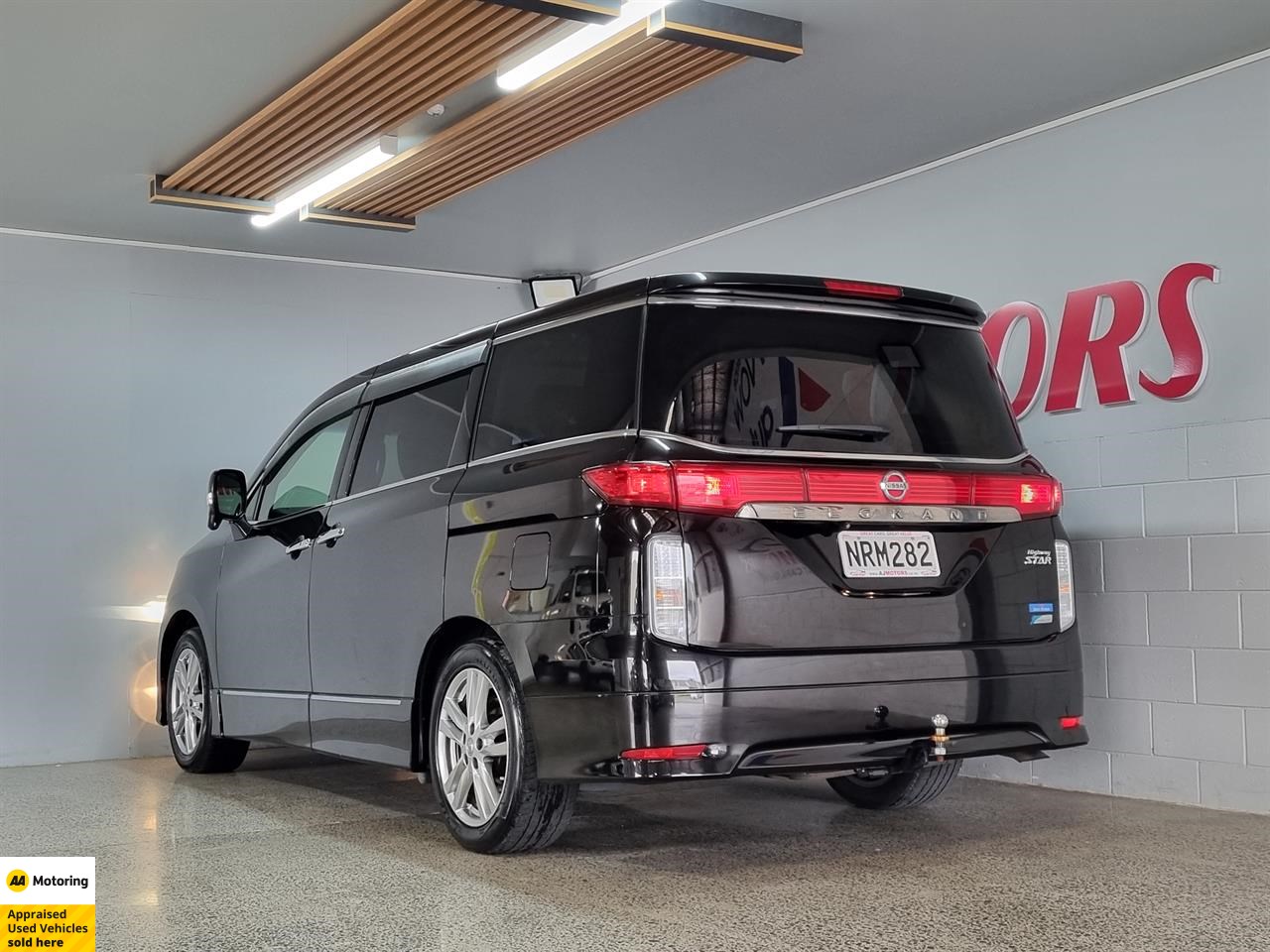 2013 Nissan Elgrand