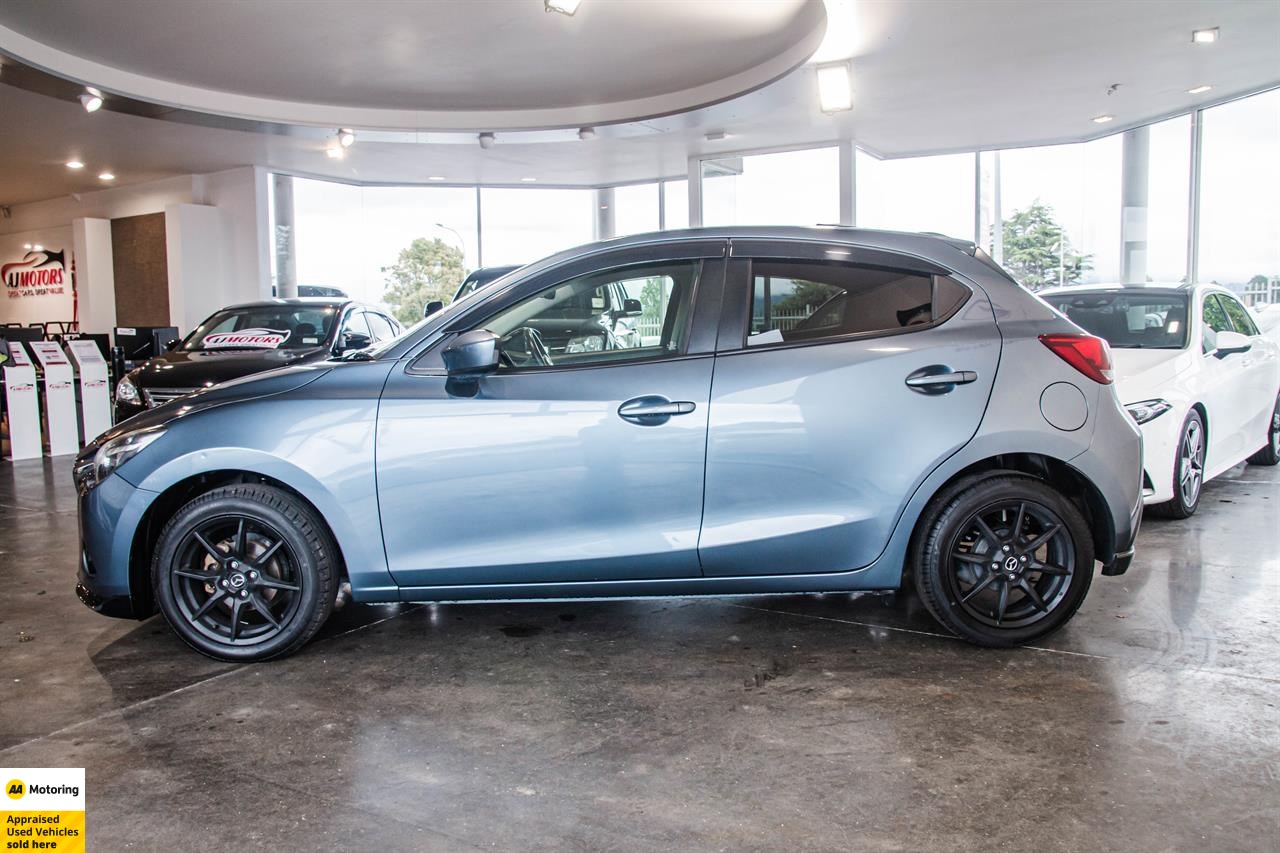 2014 Mazda Demio