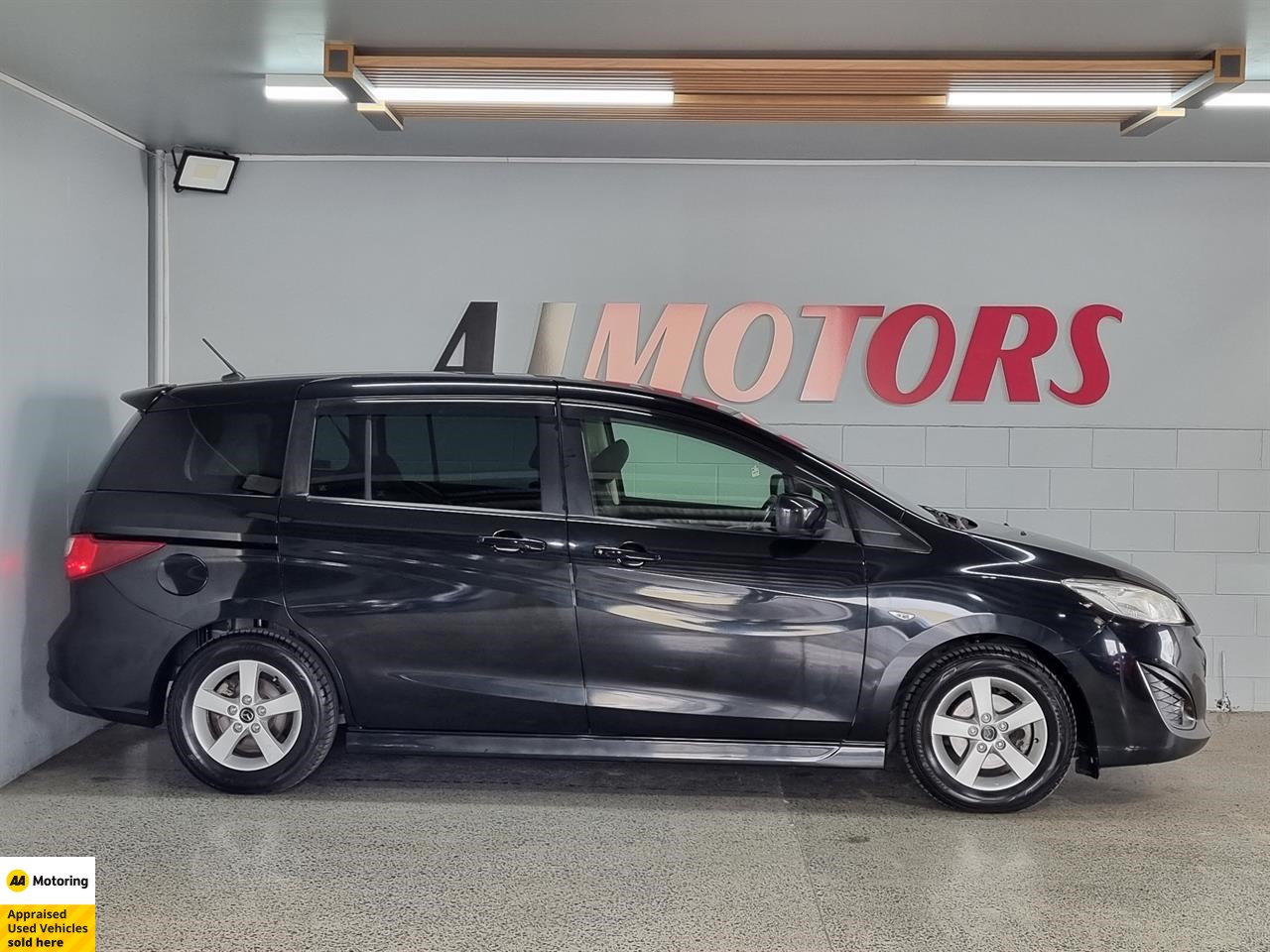 2014 Mazda Premacy