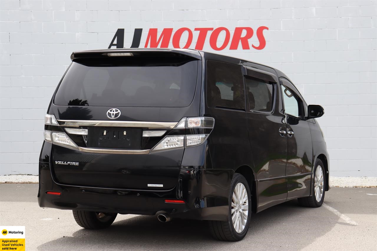 2013 Toyota Vellfire