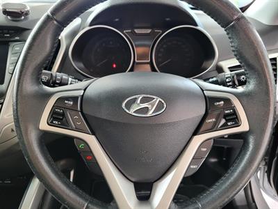 2013 Hyundai Veloster - Thumbnail