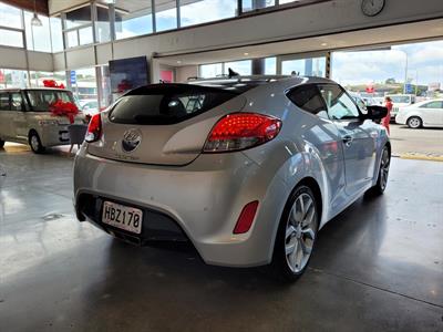 2013 Hyundai Veloster - Thumbnail