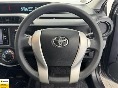 2014 Toyota Aqua - Thumbnail