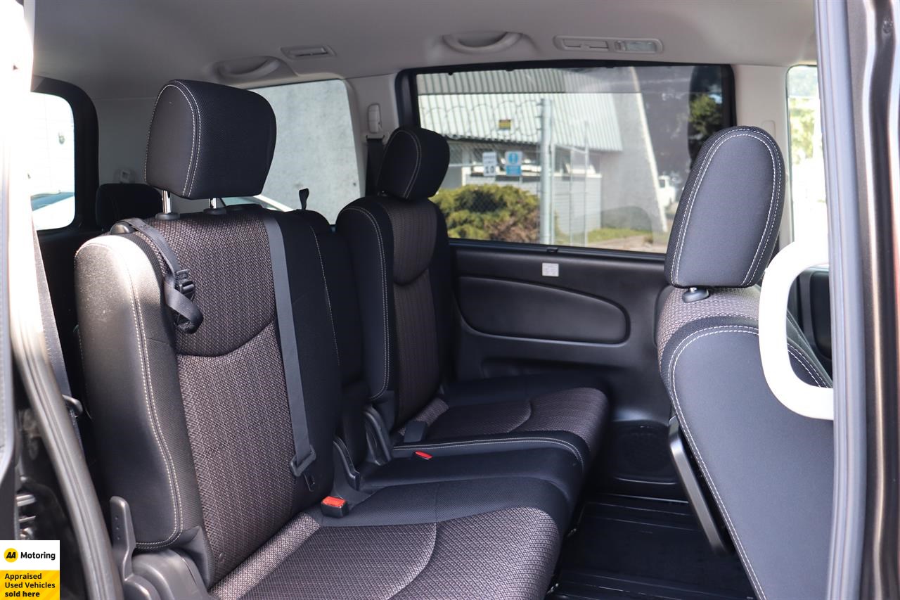 2015 Nissan Serena