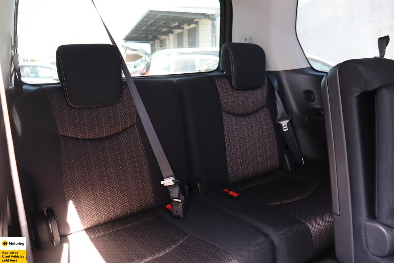 2015 Nissan Serena