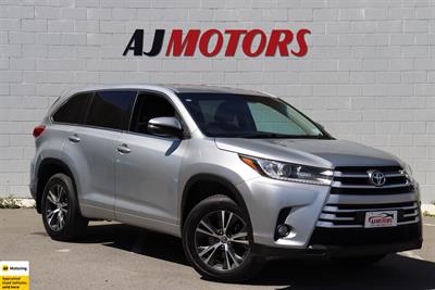 2017 Toyota Highlander - Thumbnail